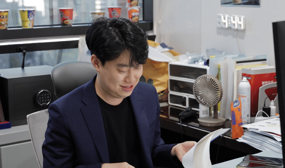 어린이집아동학대고소변호사 전문 변호사의 모습